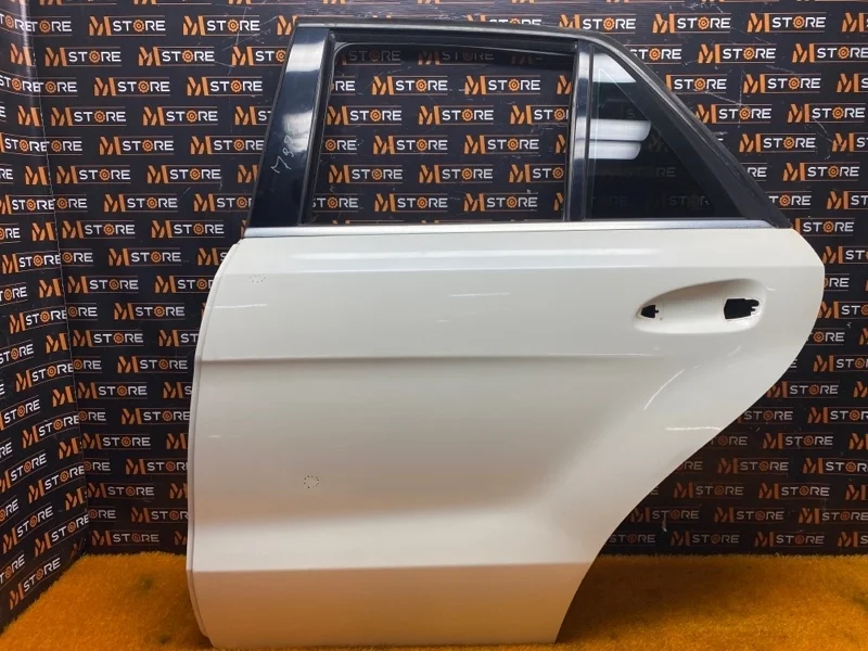 Дверь Mercedes-Benz -Class 2012 W166