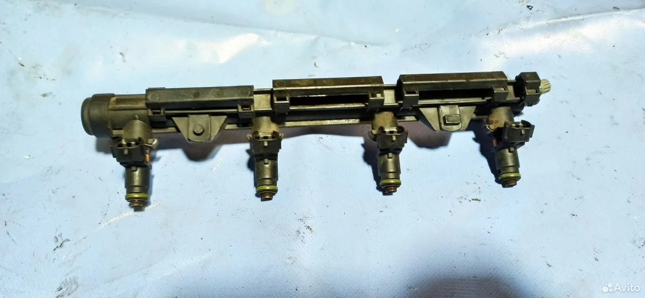 Форсунка топливная 03c906031a vw 1.6 cfn clr