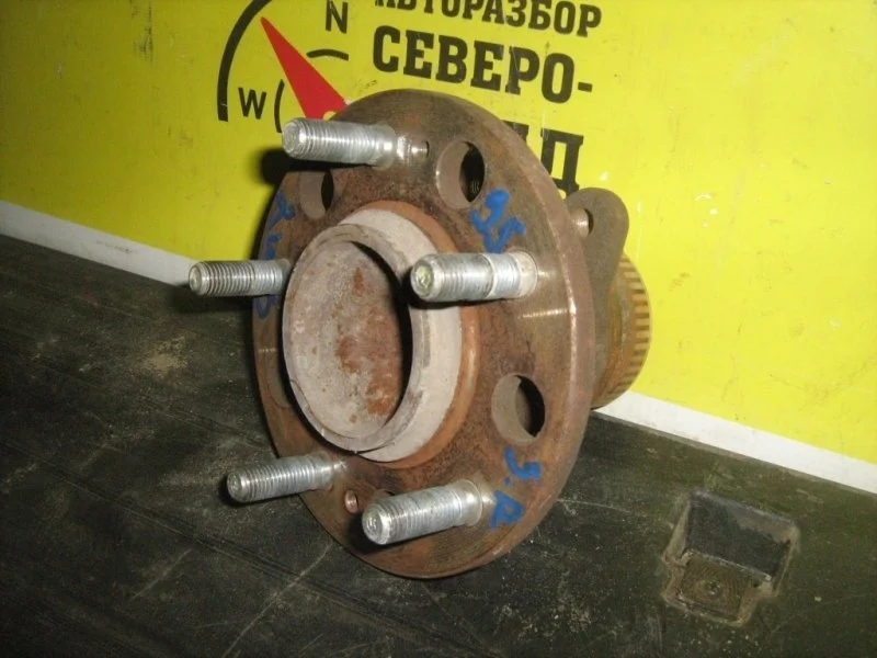 Ступица Hyundai Ix35 527303S200 LM G4KD, задняя