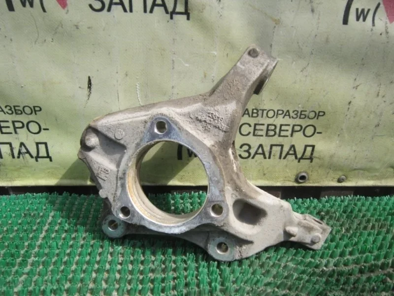 Кулак поворотный Opel Astra 13319480 J, передний левый