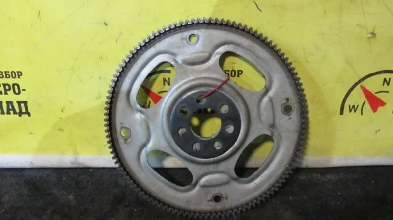 Маховик Mitsubishi Lancer 2701A015 CY3A 4B10