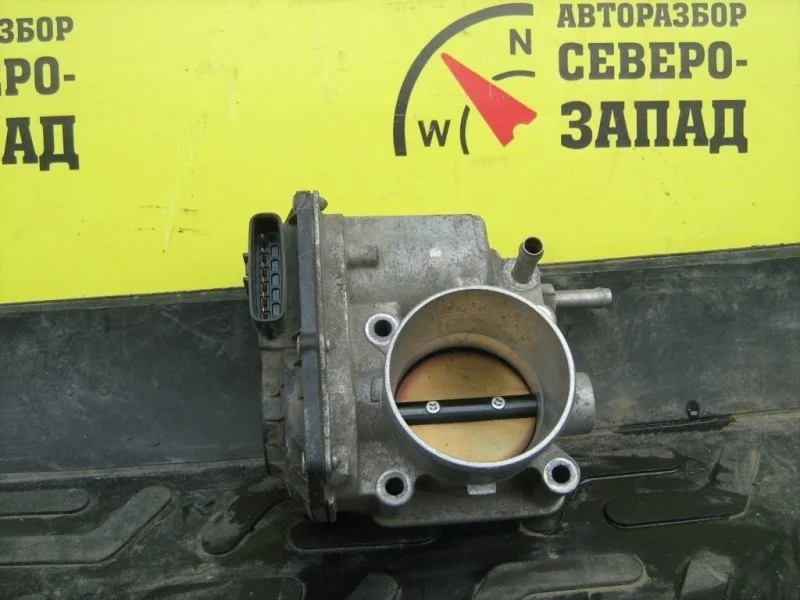 Дроссельная заслонка Toyota Corolla ZRE151