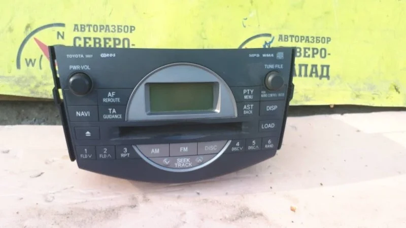 Магнитофон Toyota Rav4 2005 ACA31