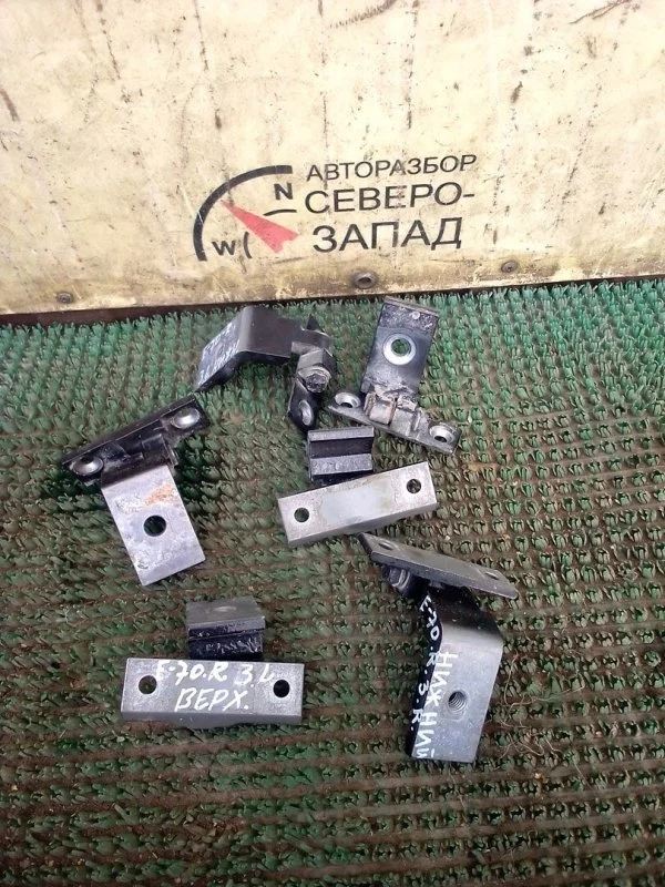 Петля дверная Bmw X5 41527200243 E70 N62B48, задняя левая