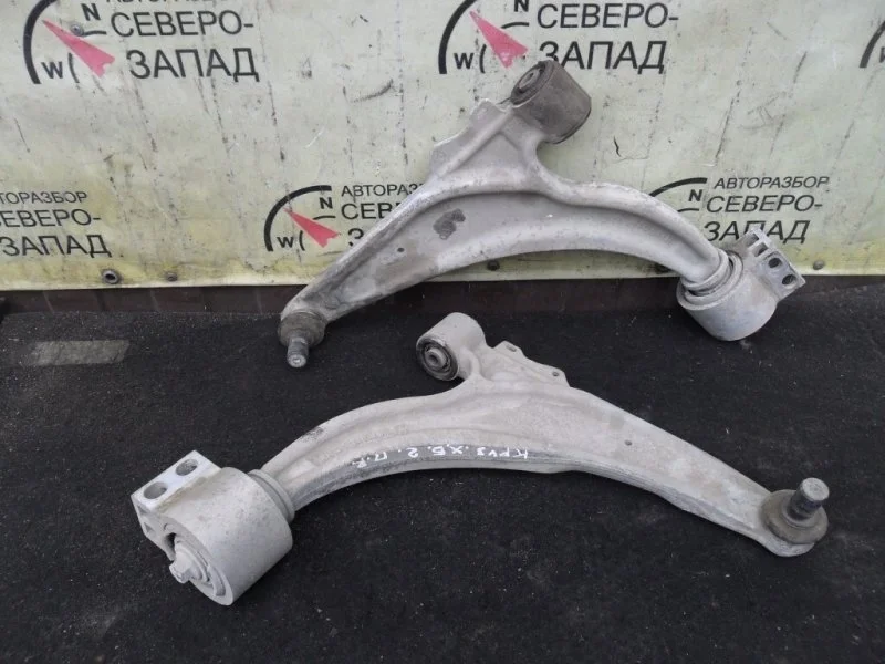 Рычаг Chevrolet Cruze 13321339 J300 F16D3, передний правый