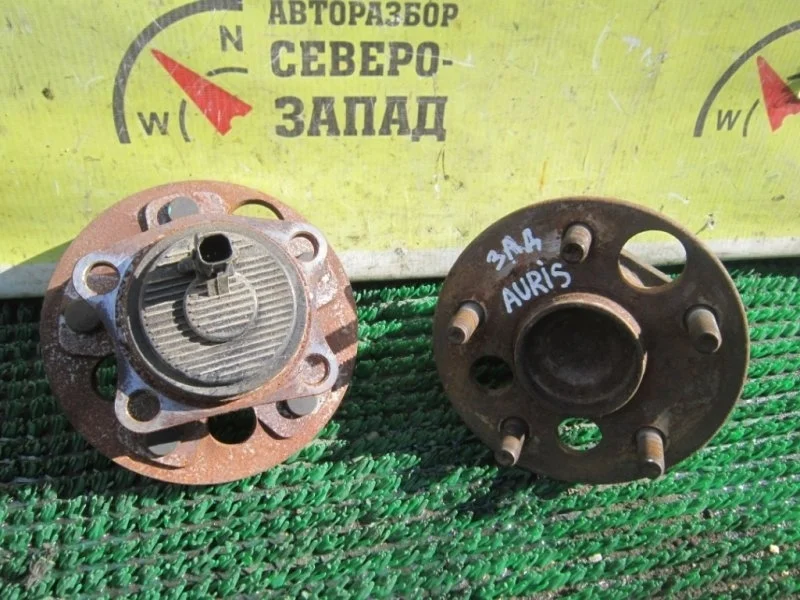 Ступица Toyota Auris ZRE151