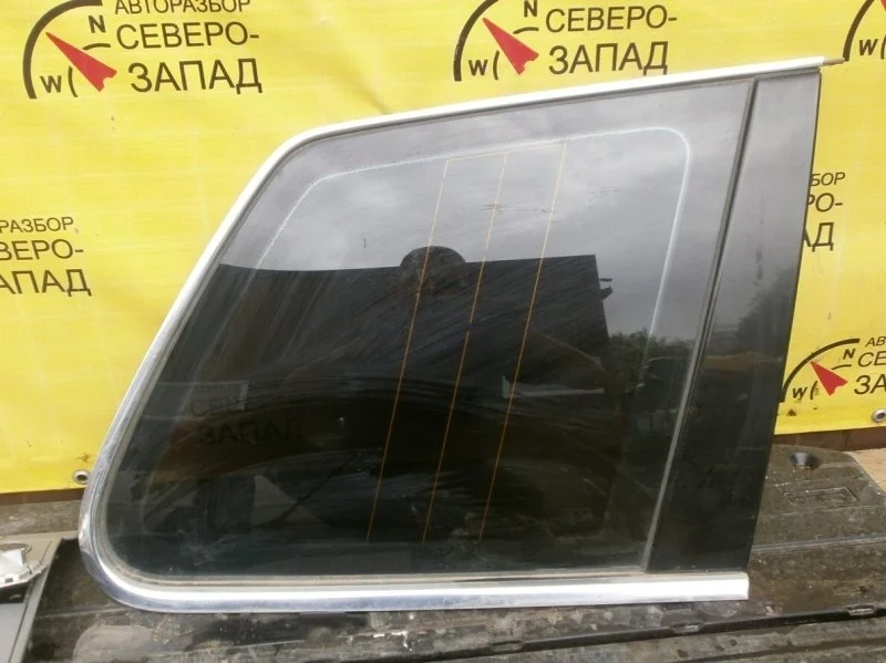 Форточка кузова Volkswagen Touareg 7L6845297 7LA BAC, правая