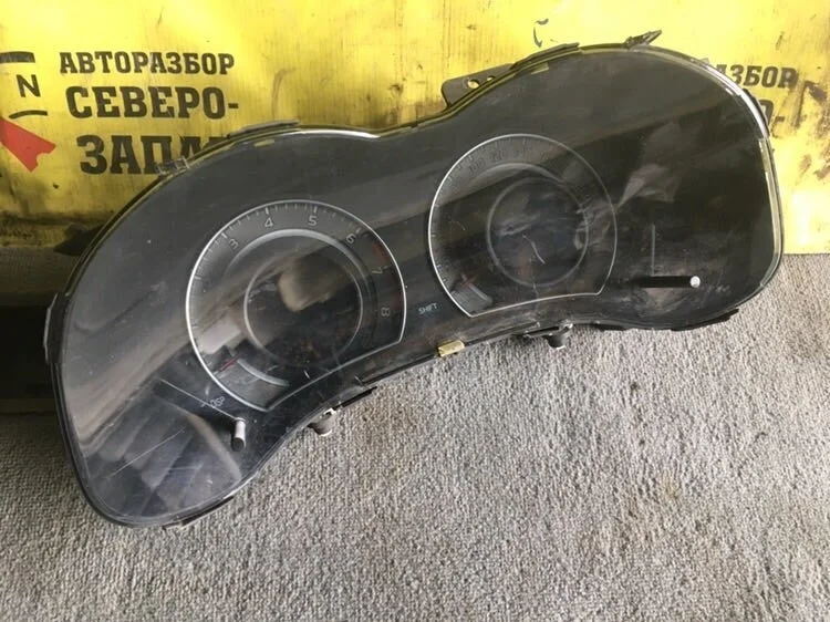 Щиток приборов Toyota Corolla ZRE150