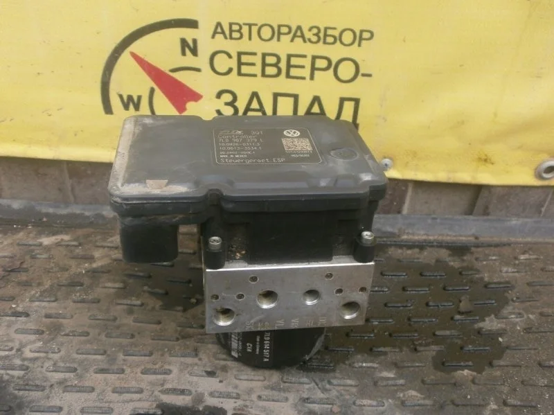 Блок управления abs Volkswagen Touareg 7LA, 7L6, 7L7