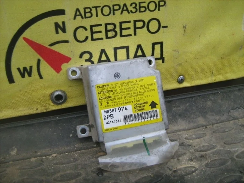 Блок управления airbag Mitsubishi L200 KB4T