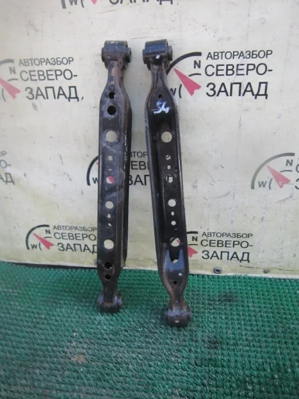 Рычаг Nissan Qashqai 55110JG000 J10 MR20, задний