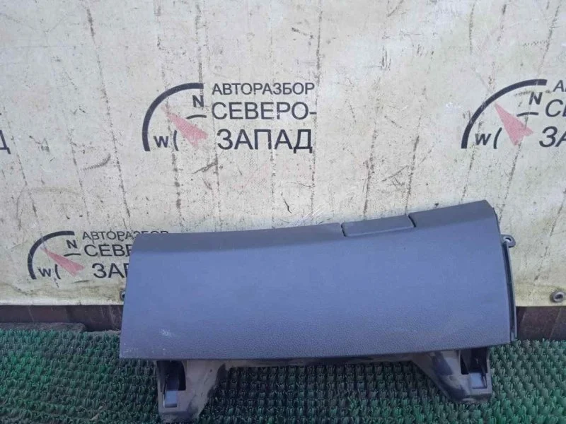 Бардачок Toyota Corolla 5504112050B0 ZRE150 1ZR