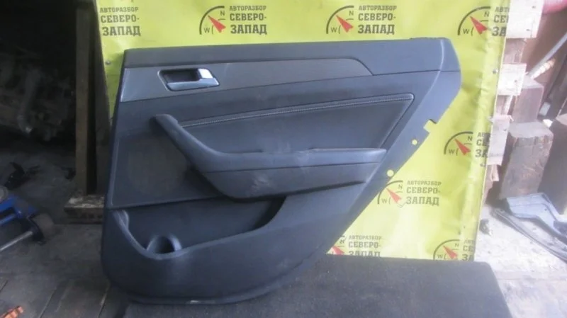 Обшивка дверей Hyundai Sonata LF