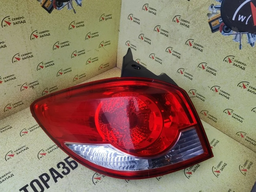 Фонарь Chevrolet Cruze J305