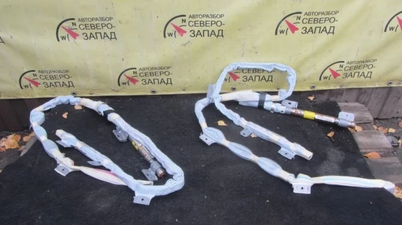 Шторка airbag Lexus Is250 6217053020 GSE20 4GR, правая