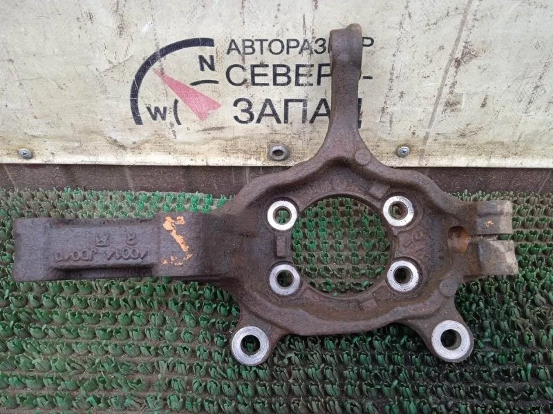 Кулак поворотный Nissan X-Trail 40014JG000 T31 MR20, передний правый