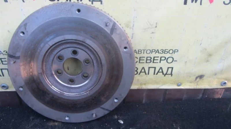 Маховик Nissan Almera 1231095F0B B10 QG16