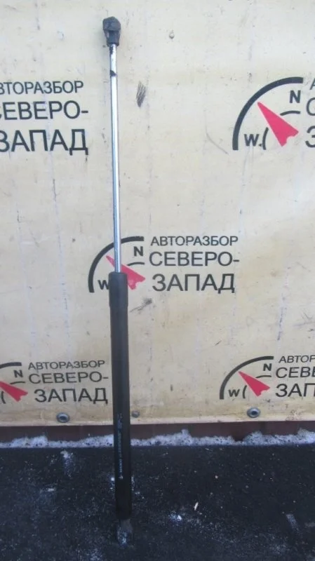 Амортизатор капота Renault Logan 654713274R L8 K7M