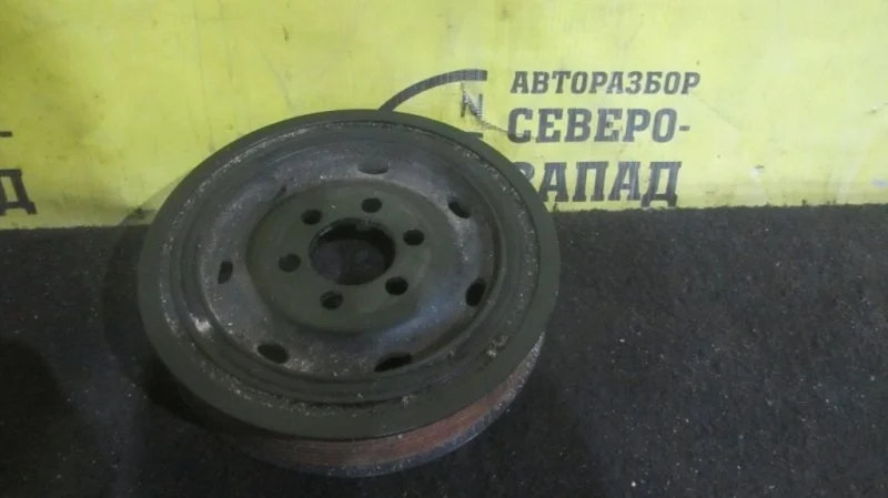 Шкив Land Rover Discovery 1341857 L319 276DT