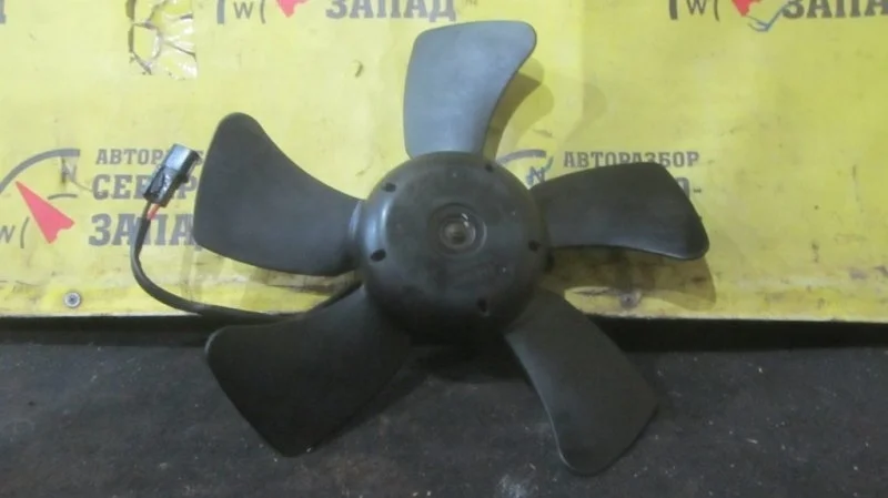 Вентилятор радиатора Nissan Almera 2159095F0A B10 QG16