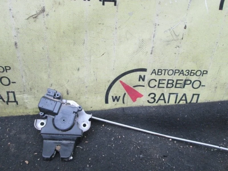 Замок багажника Mitsubishi Lancer 5927A014 CY 4A91