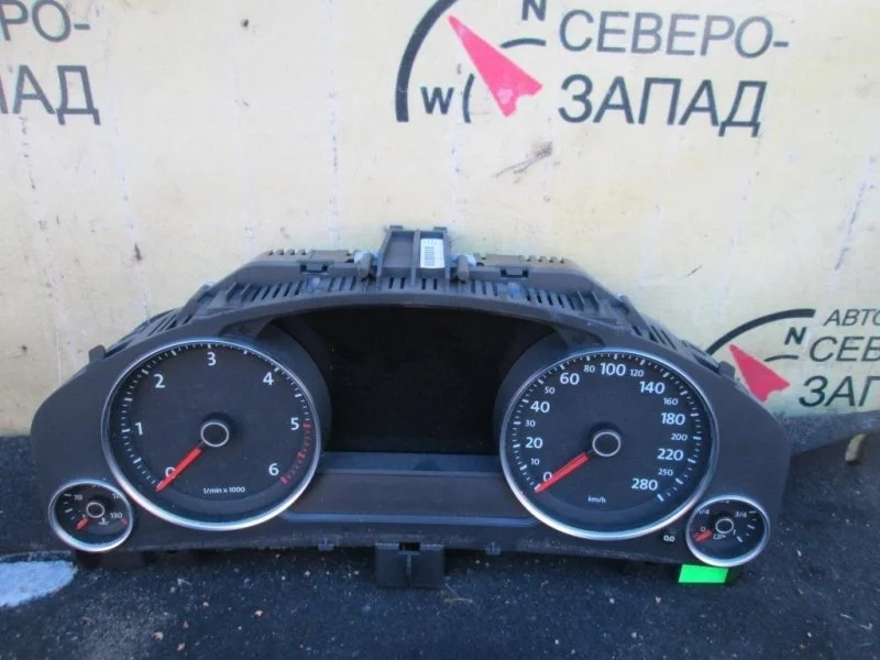 Панель приборов Volkswagen Touareg 7P5