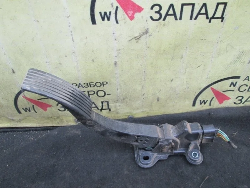 Педаль газа Mitsubishi Lancer 1600A102 CY2A 4A91