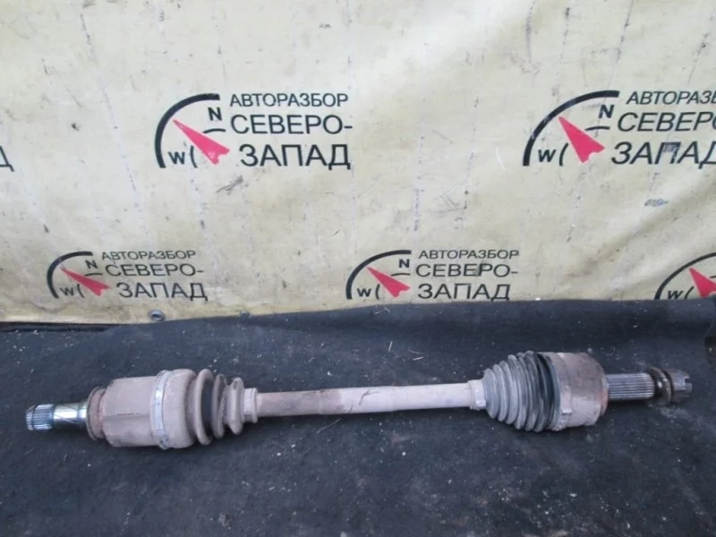 Привод Mitsubishi Lancer CY2A