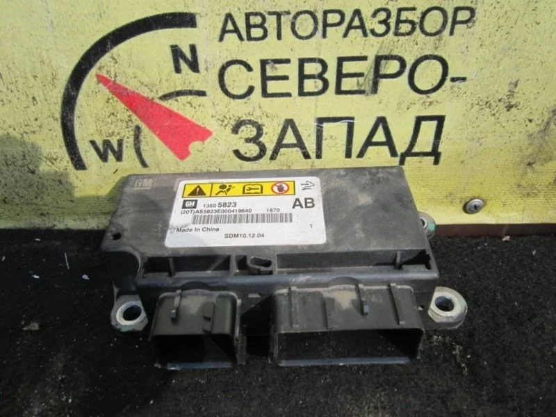 Блок управления airbag Chevrolet Cruze 13505823 J300 F16D3