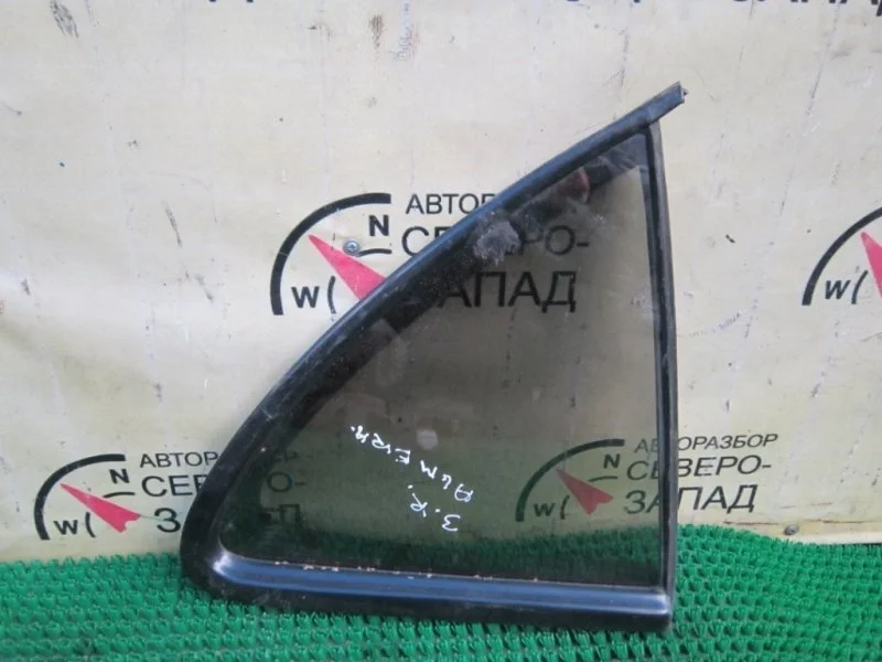 Форточка двери Nissan Almera 8225095F0A B10 QG16, задняя правая