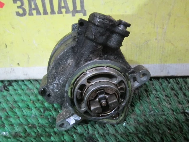 Насос вакуумный Renault Arkana