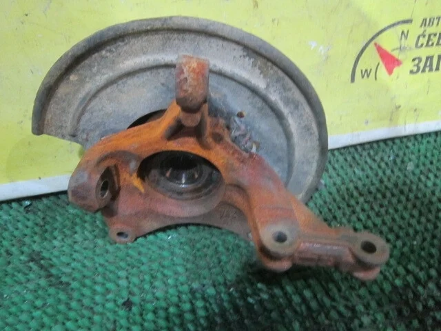 Кулак поворотный Renault Arkana