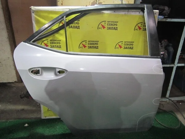 Дверь Toyota Corolla ZRE181