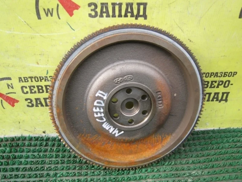 Маховик Kia Ceed 232002B020 JD G4FG