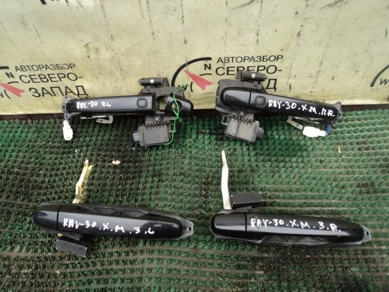 Ручка двери Toyota Rav4 6921112220C1 ACA31 2AZ, задняя правая