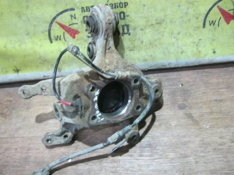 Поворотный кулак Hyundai I30 2007 527202H000 FD G4FA, задний правый