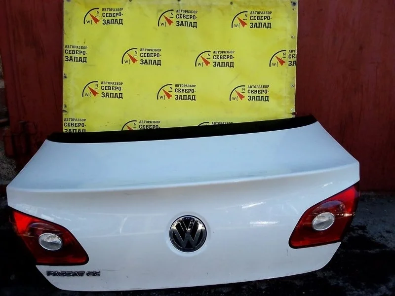 Фонарь внутренний Volkswagen Passat Cc 3C8945093F, задний левый