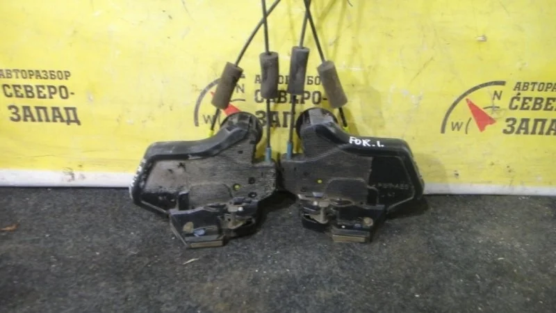 Замок двери Toyota 4Runner 6905060090 GRN215 1GR, задний правый