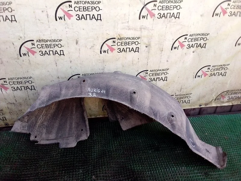Подкрылок Toyota Auris 6563702040 ZRE151 4ZZ, задний правый