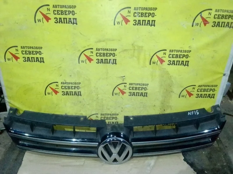 Решетка радиатора Volkswagen Touareg 7P5