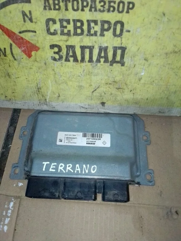 Блок управления двс Nissan Terrano D10