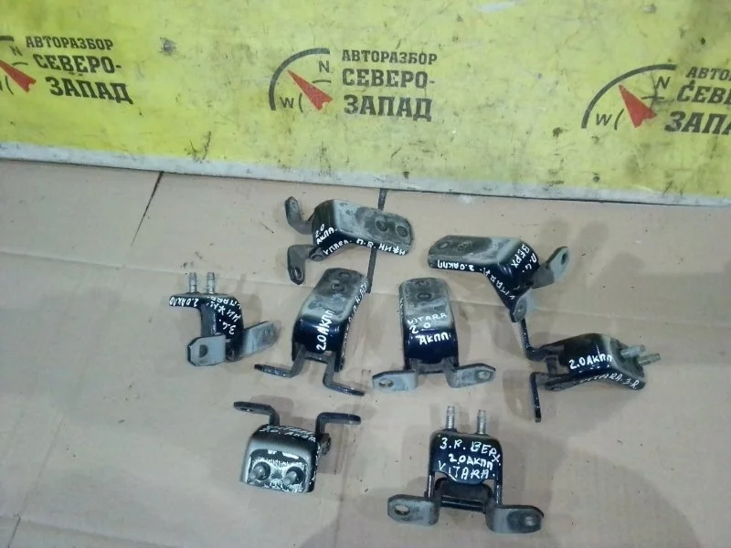 Петля дверная Suzuki Grand Vitara 6944063J00 JT, задняя левая