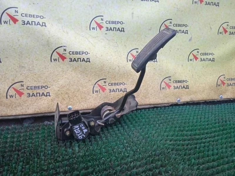 Педаль газа Toyota Corolla 8928152021 120