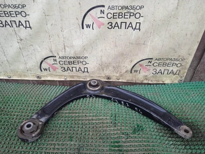 Рычаг Citroen C4 3520V2 B7 EP6, передний левый