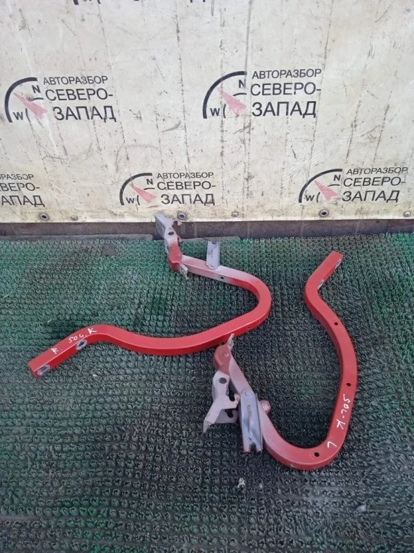 Петля крышки багажника Hyundai Solaris 792204L000, правая