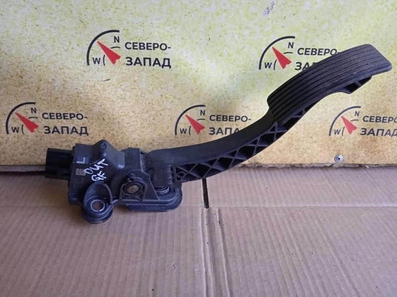 Педаль газа Mitsubishi Outlander 1600A102 GF 4B12