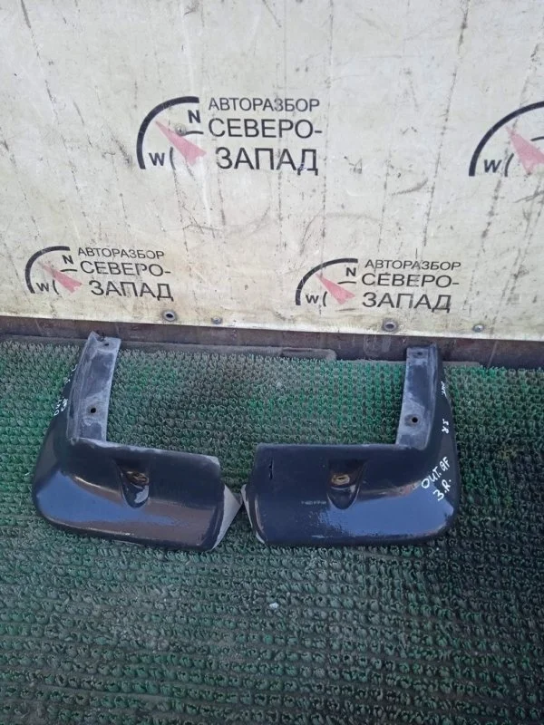 Брызговик Mitsubishi Outlander 5370B004 GF, задний правый