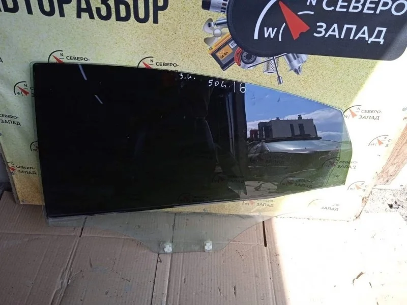 Стекло Hyundai Solaris 2010 834111R010, заднее левое