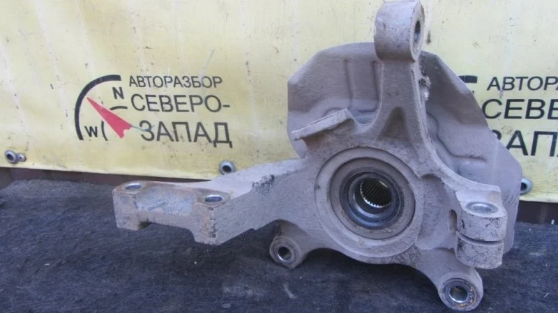 Поворотный кулак Chevrolet Lacetti 96454298 J200 F14D3, передний правый