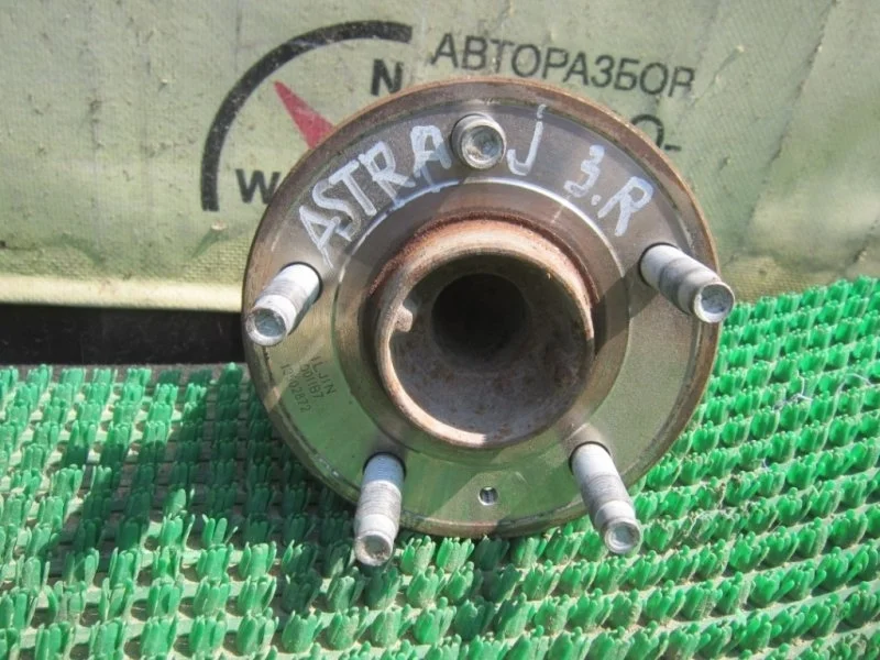 Ступица Opel Astra J